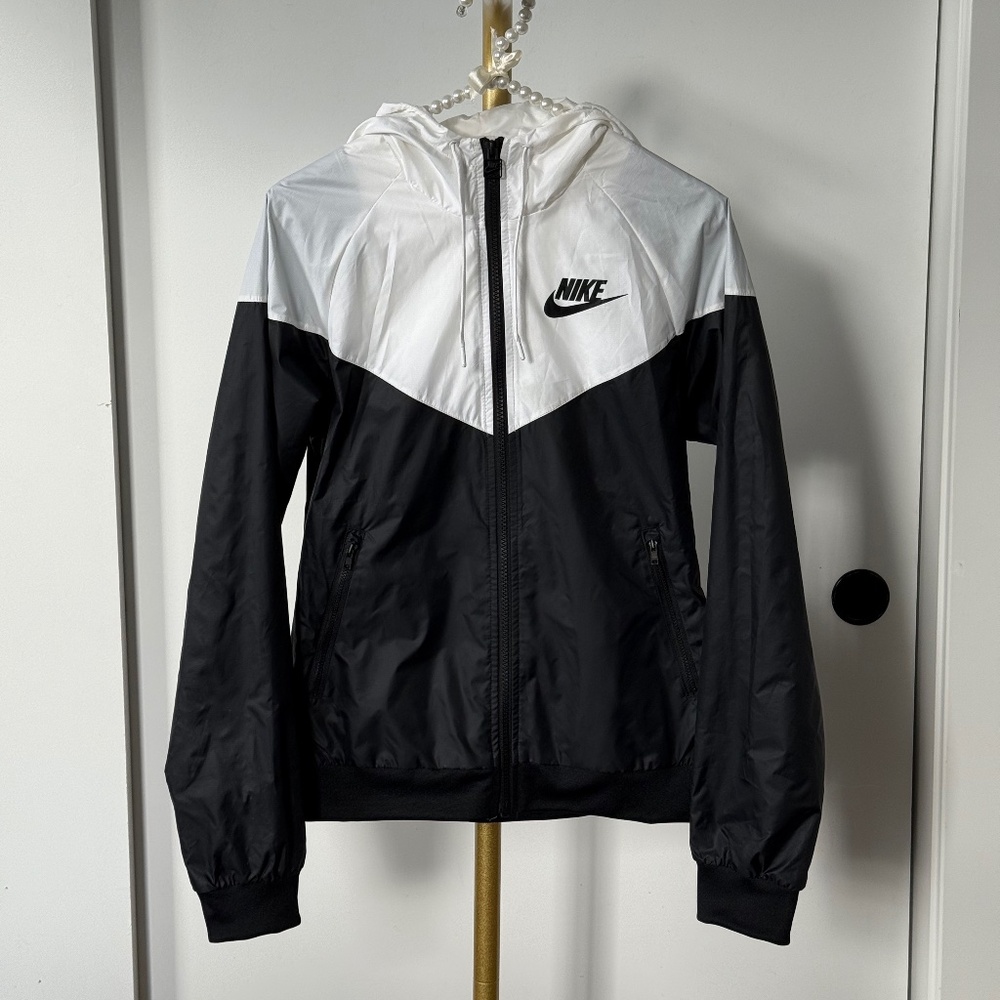 Nike Windrunner Jacket Size Xs - image 7
